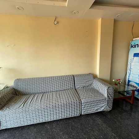 Hotel Golden Wave Пури Екстериор снимка