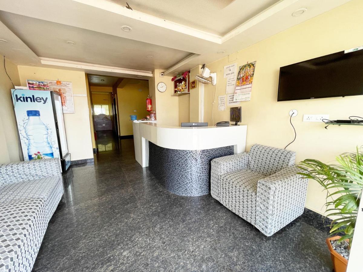 Hotel Golden Wave Пури Екстериор снимка
