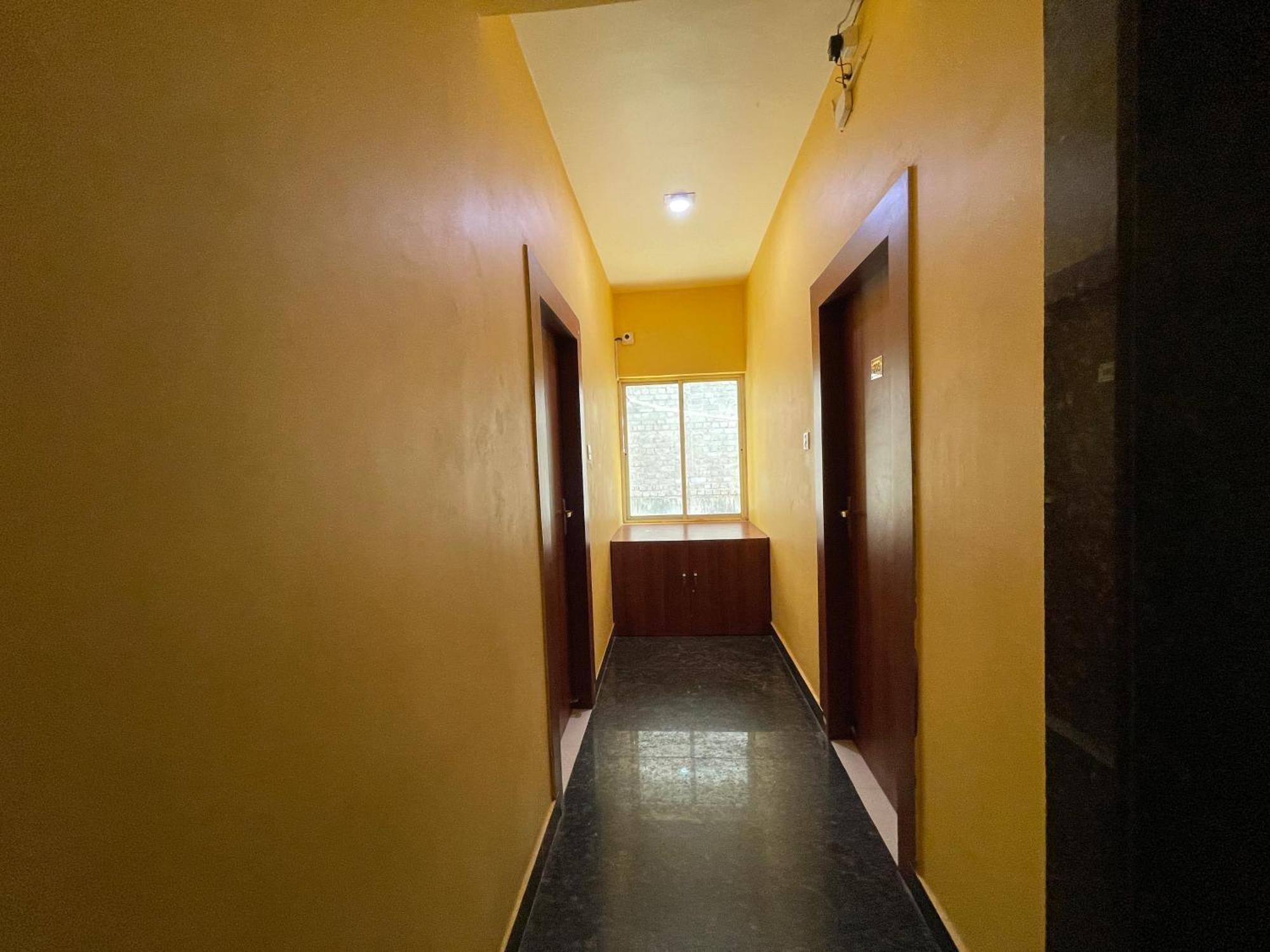 Hotel Golden Wave Пури Екстериор снимка